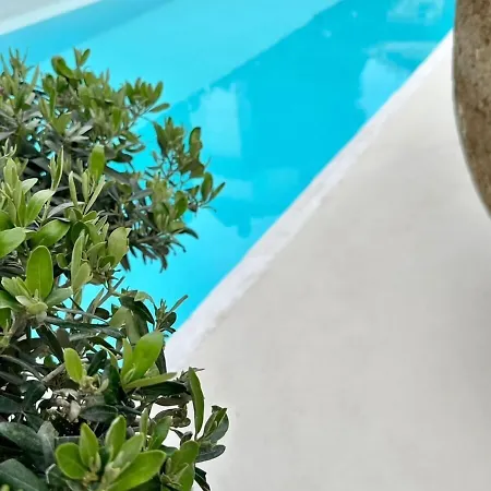 To Be Social House Hotel 3*