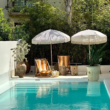 فندق To Be Social House 3*