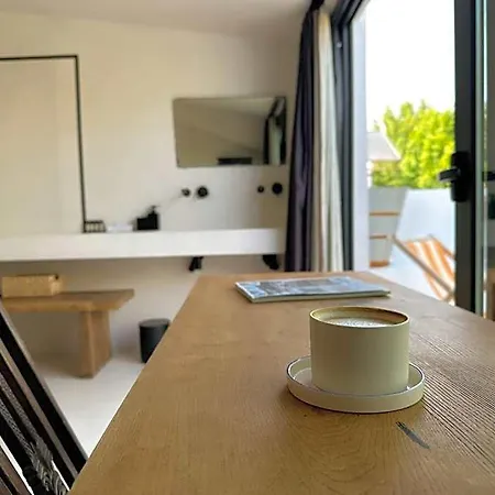 To Be Social House Hotel 3*