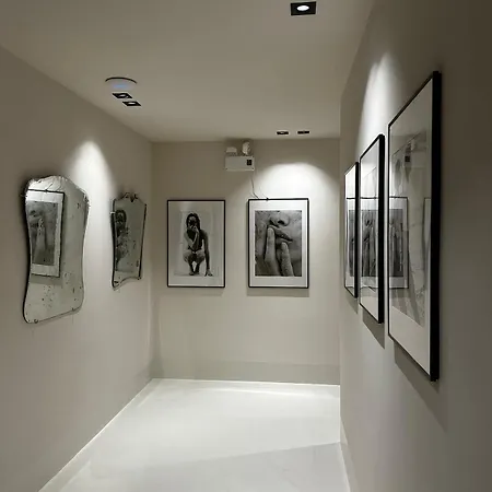 To Be Social House 3*